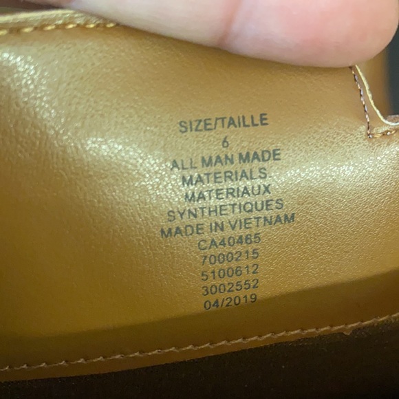 Children’s place Brown faux leather boots Size 6 women’s ( fits big ) - Picture 4 of 4